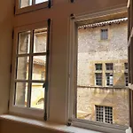 Couette-café Château De Rousson (Gard)