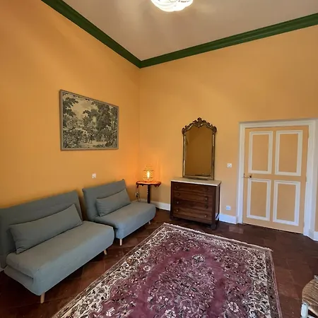 Chateau De Bed & Breakfast
