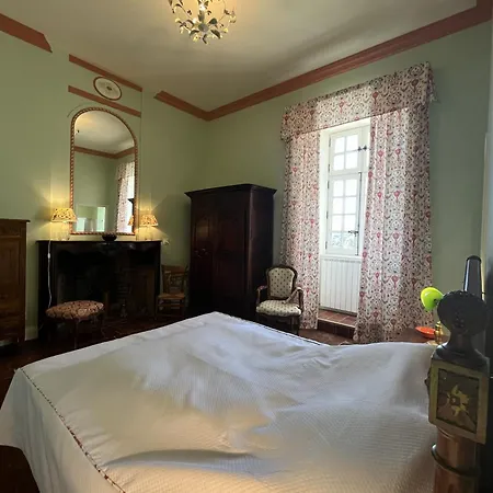 Chateau De Bed & Breakfast Rousson (Gard)